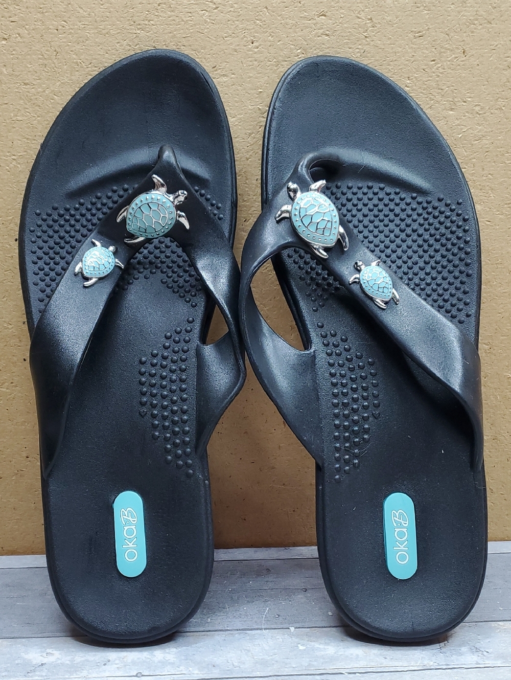Oka-B Theresa Sea Turtle Black Flip-Flop Sandals  Size L